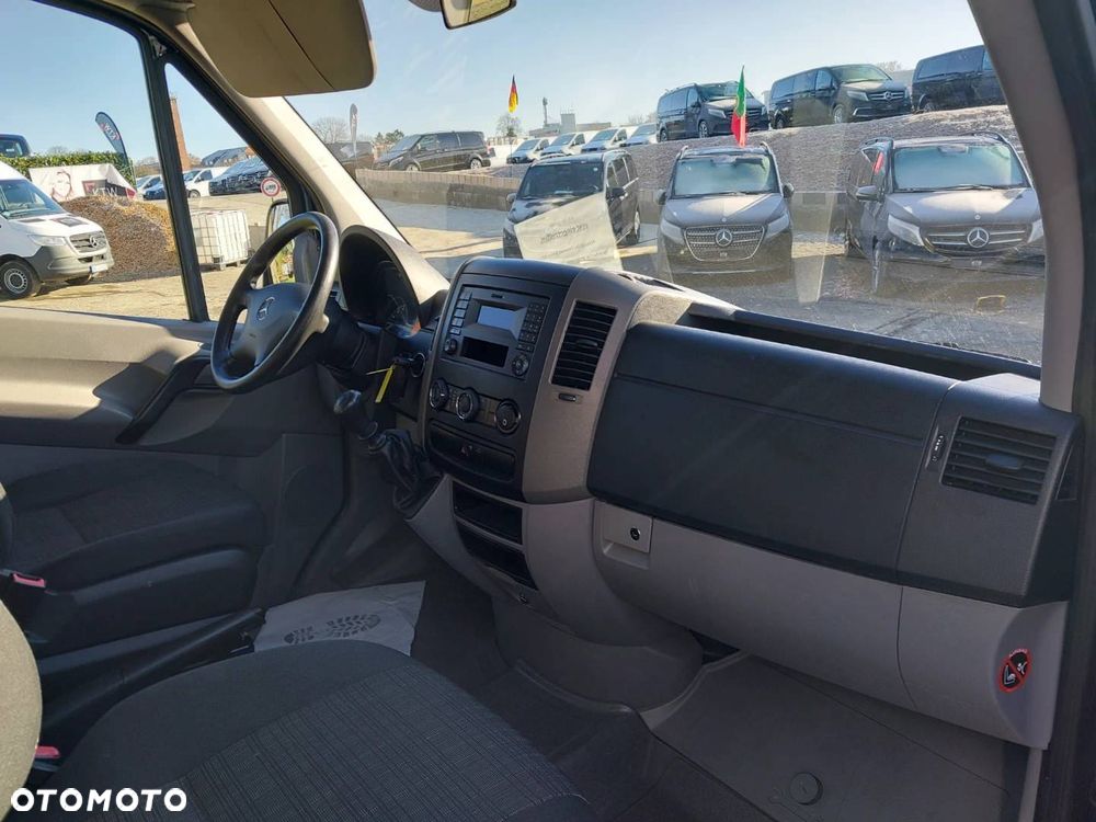 Mercedes-Benz Sprinter - 3