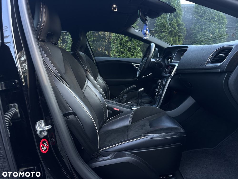 Volvo V40 D2 Drive-E R-Design Kinetic - 18
