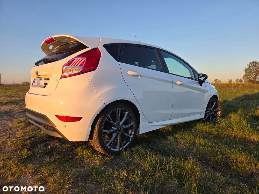 Ford Fiesta 1.5 TDCi ST-Line - 2