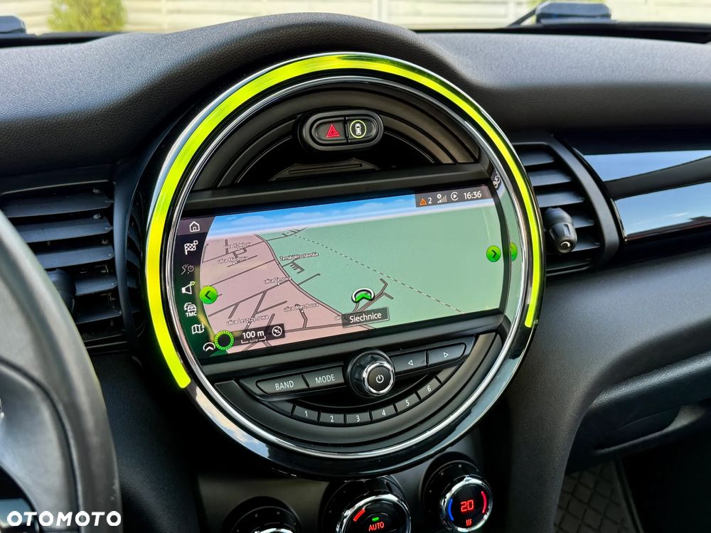 MINI Cooper John Works Trim - 12