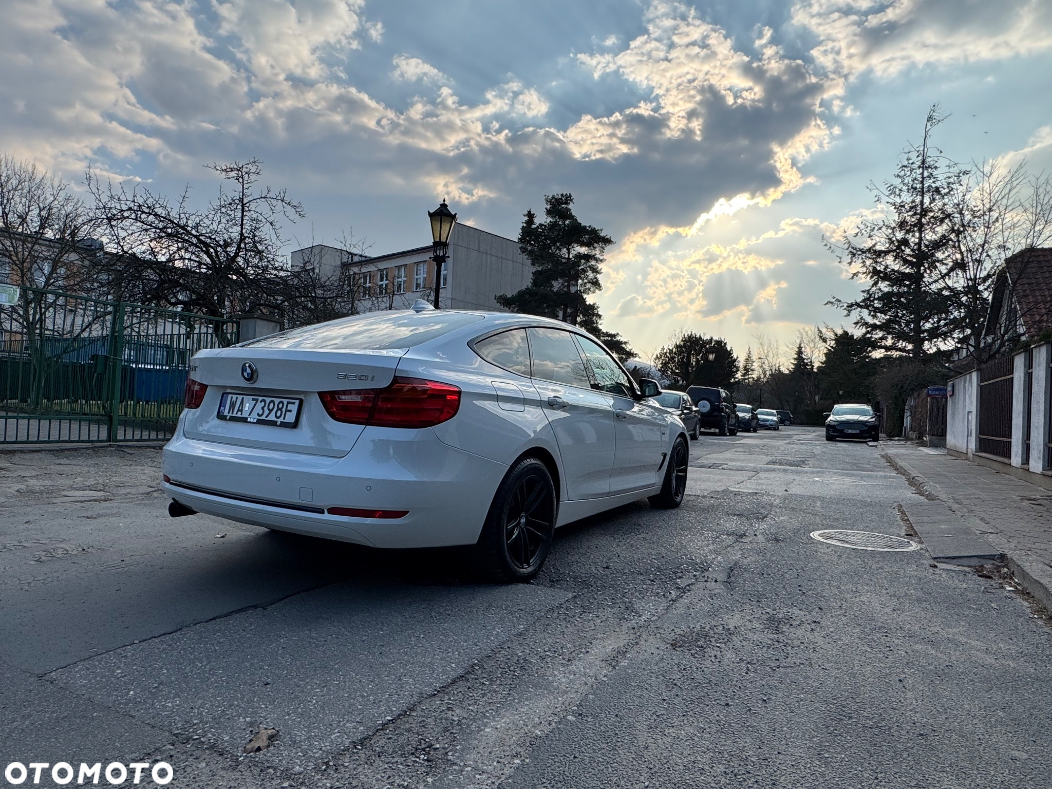 BMW Seria 3 320i Sport Line - 3