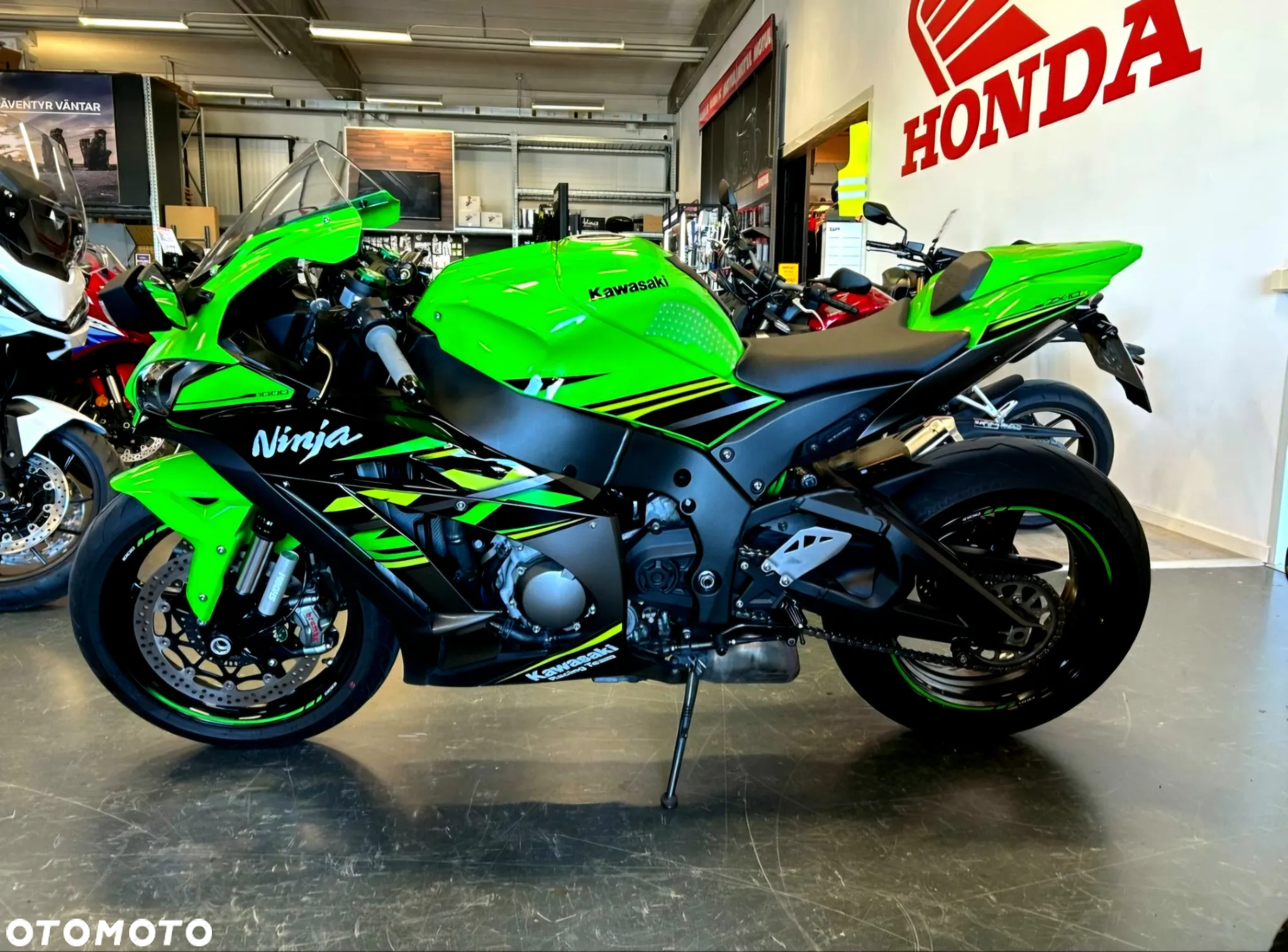 Kawasaki ZXR - 21
