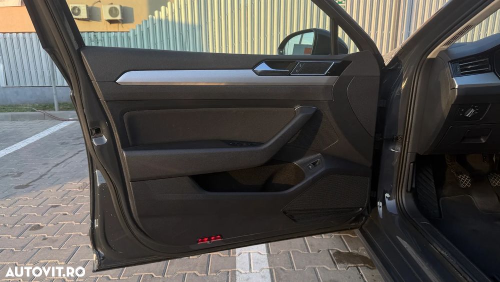Volkswagen Passat 1.4 TSI ACT Comfortline - 18