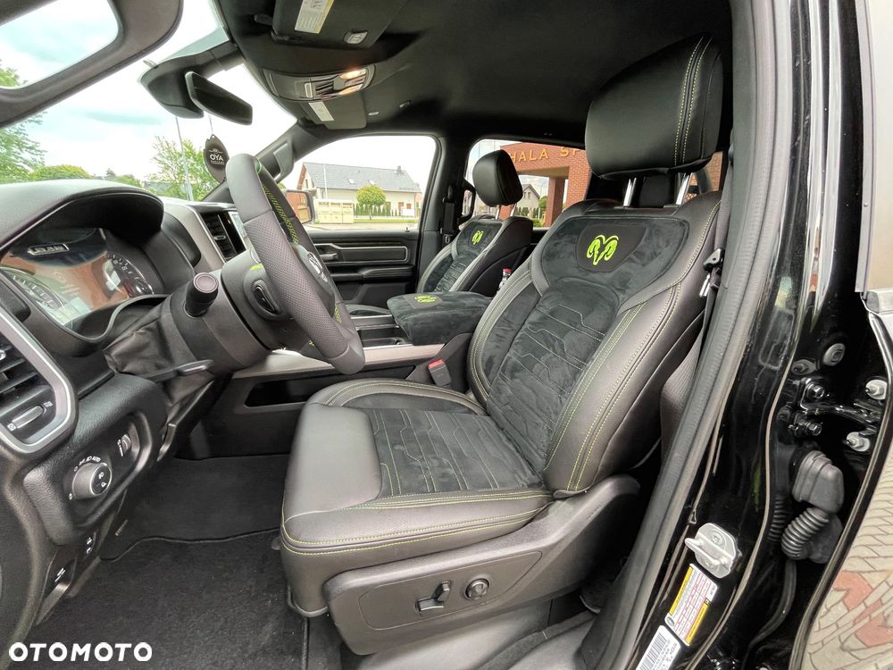 RAM 1500 5.7 Crew Cab Bighorn - 13