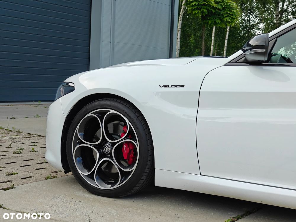 Alfa Romeo Giulia 2.0 Turbo 16V AT8 Veloce Ti - 11