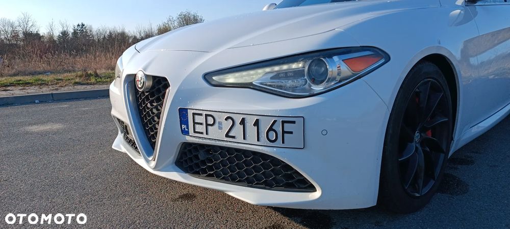 Alfa Romeo Giulia - 6