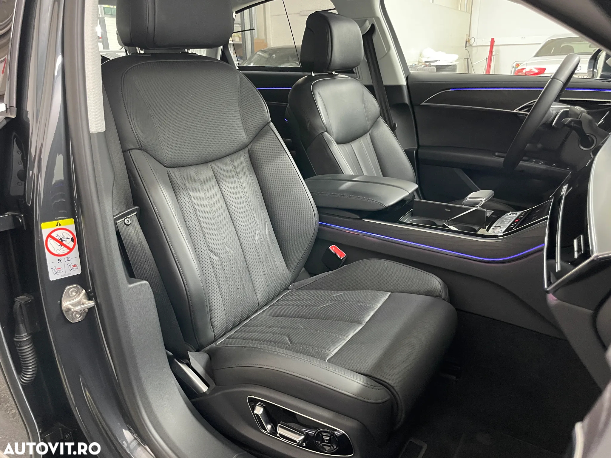 Audi A8 60 TFSI e quattro Tiptronic PHEV - 17