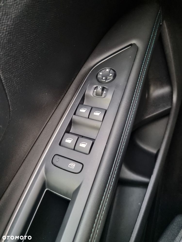 Peugeot 3008 1.5 BlueHDi Allure Pack S&S - 30