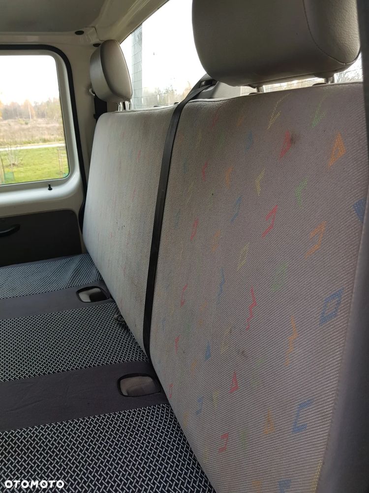Volkswagen Transporter - 21