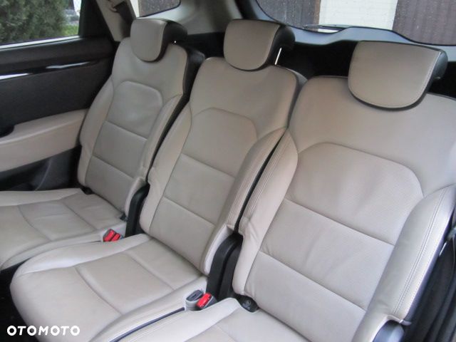 Kia Carens 2.0 GDI Spirit - 10