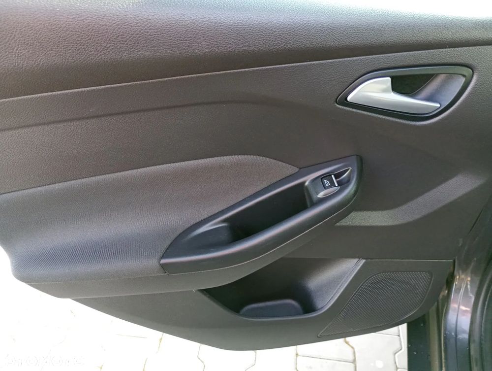 Ford Focus 1.0 EcoBoost Titanium - 8