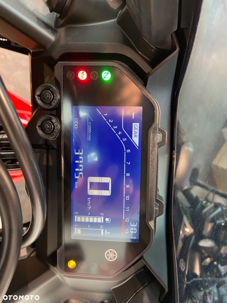 Yamaha R3 - 6