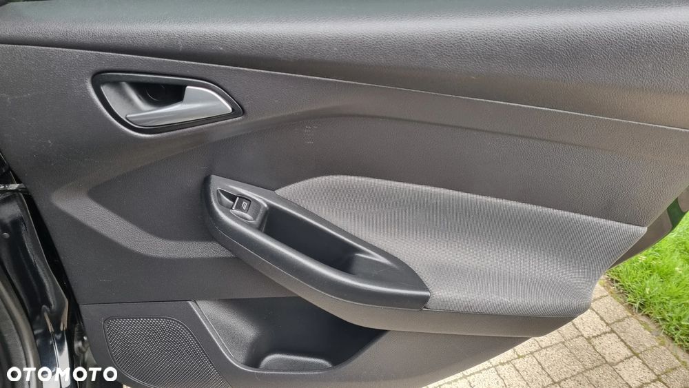 Ford Focus 1.6 TI-VCT Titanium - 24
