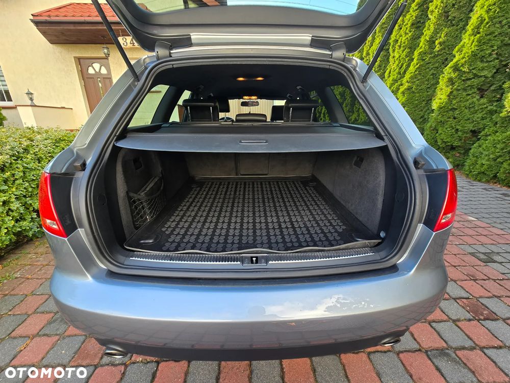 Audi A4 Avant - 13