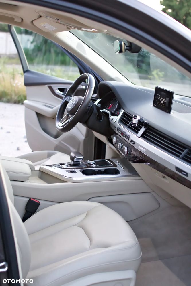 Audi Q7 3.0 TFSI Quattro Tiptronic - 4