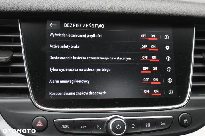 Opel Grandland X Plug-in-Hybrid 1.6 DI Start/Stop Ultimate - 28