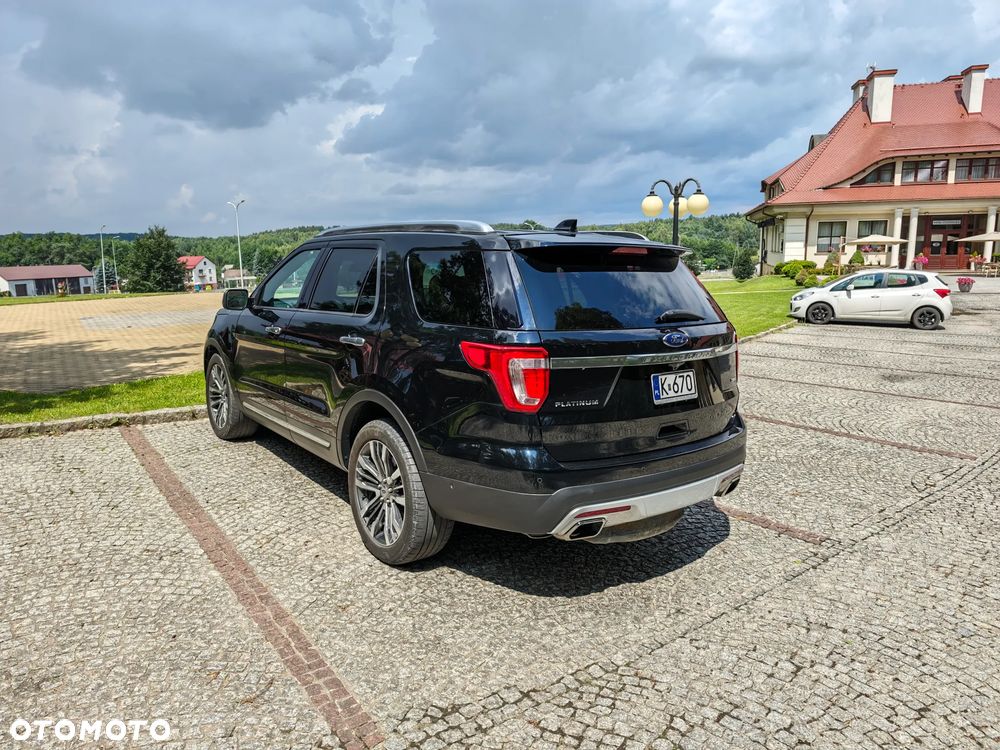 Ford Explorer - 7