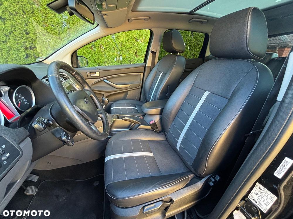 Ford Kuga 2.0 TDCi 4x4 Titanium - 6