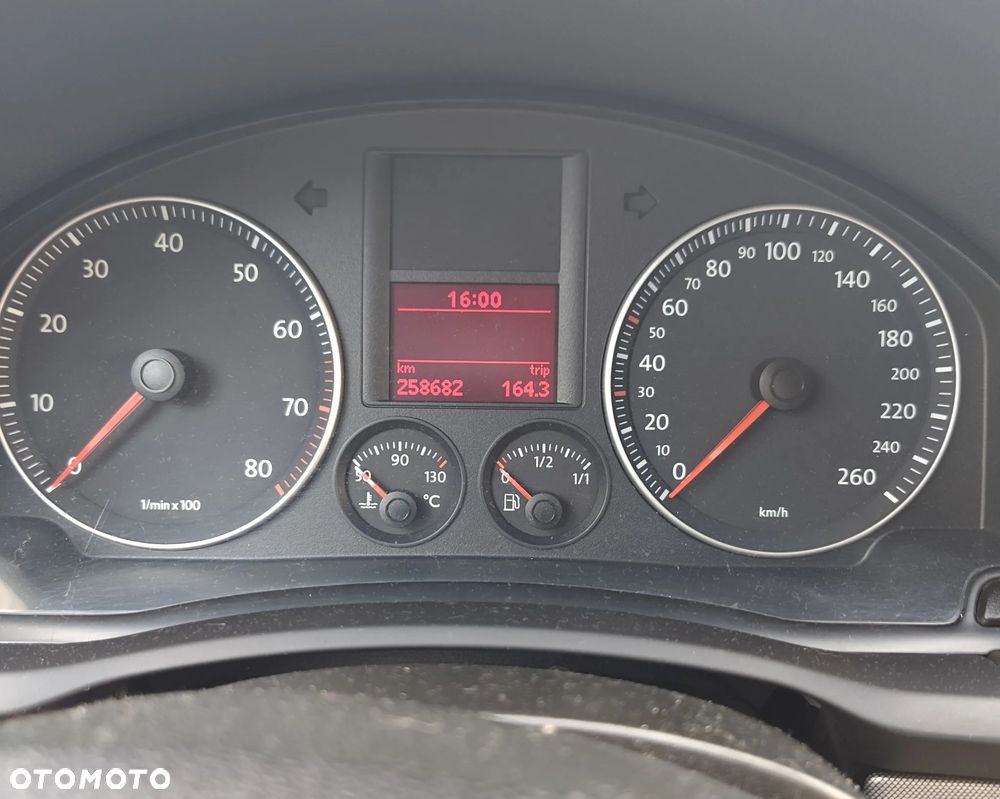 Volkswagen Golf 1.6 Tour - 24