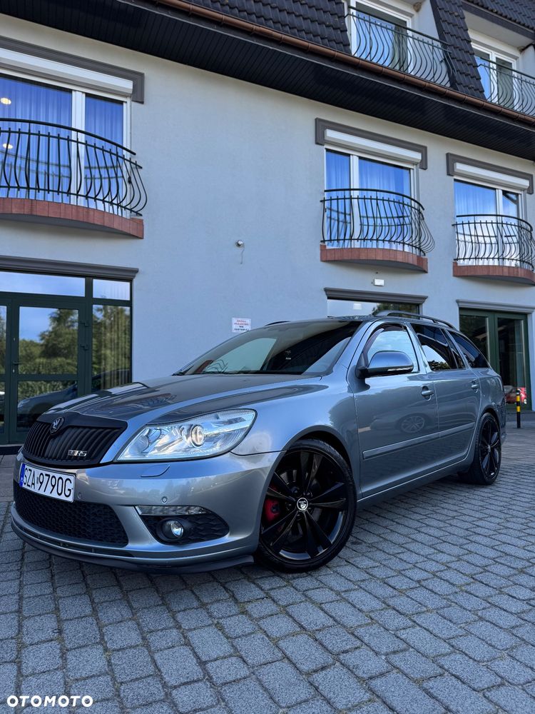 Skoda Octavia 2.0 TDI DPF RS DSG - 2
