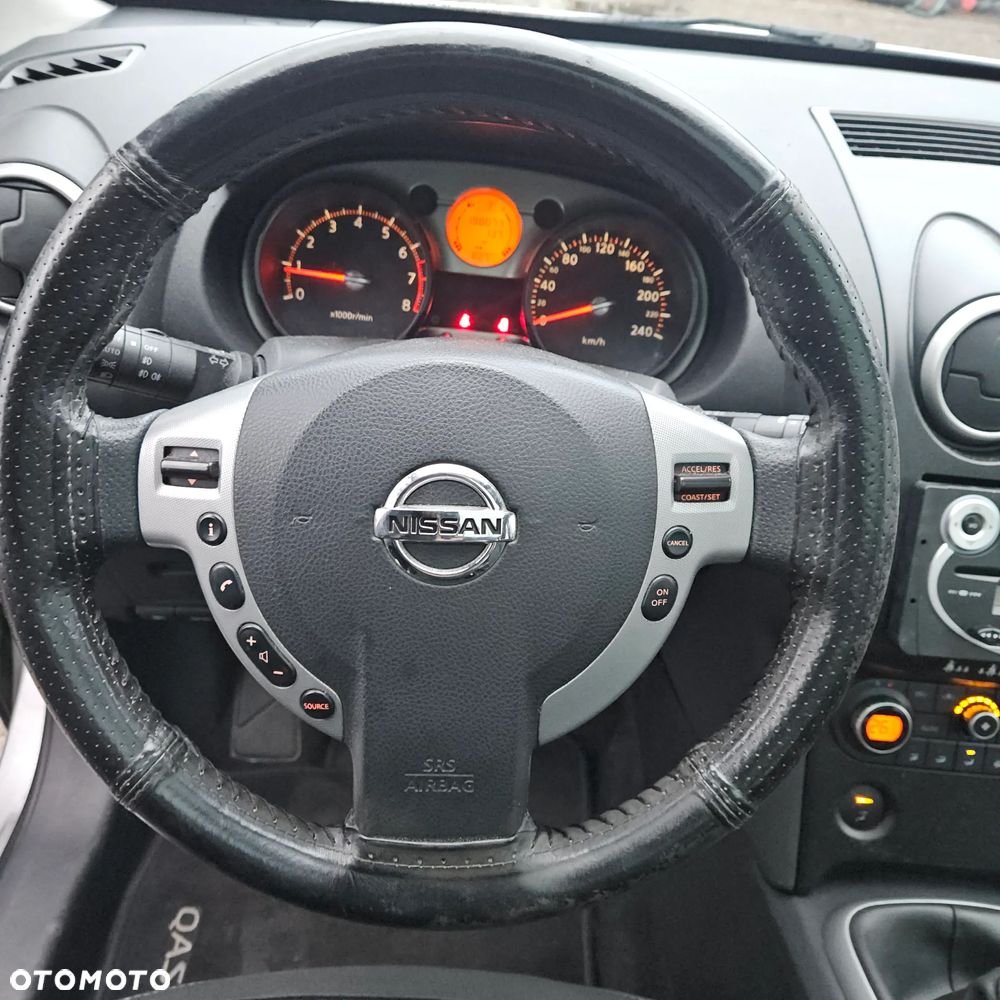 Nissan Qashqai 1.6 visia - 26