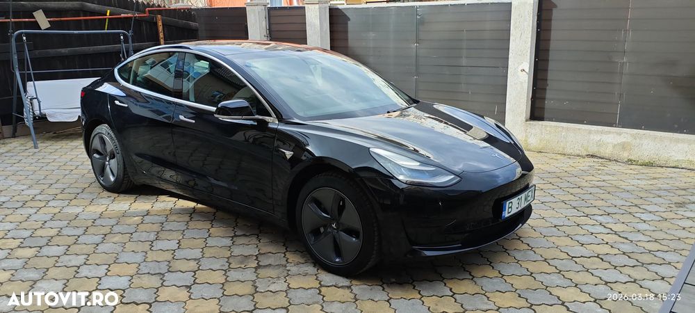 Tesla Model 3 Standard Reichweite Plus Hinterradantrieb - 2
