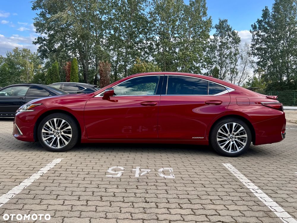 Lexus ES 300h F Sport - 5