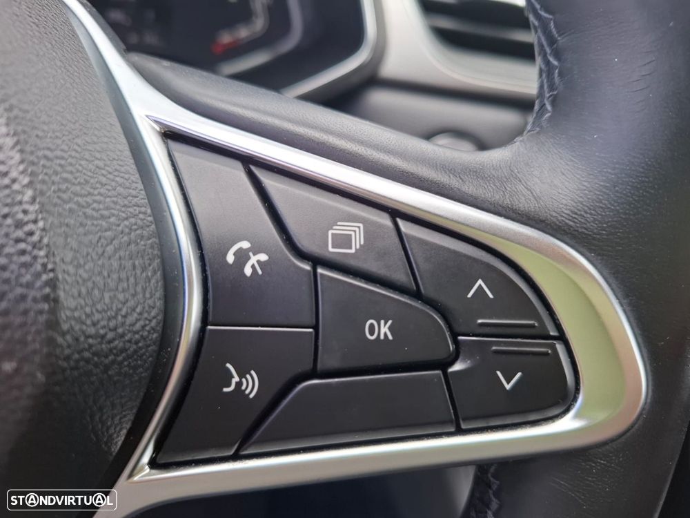 Renault Captur 1.0 TCe Exclusive - 36