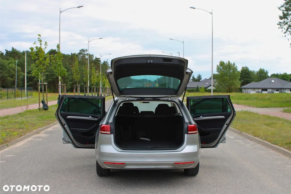 Volkswagen Passat 2.0 TDI SCR DSG Business - 11