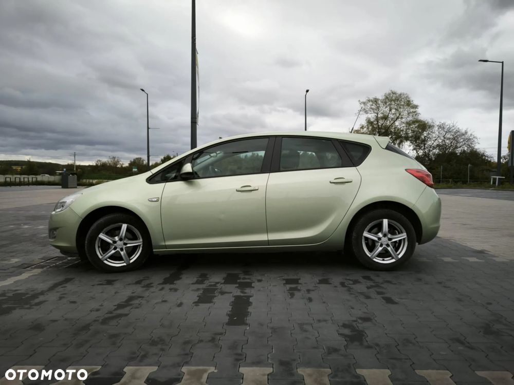 Opel Astra 1.6 Cosmo - 3