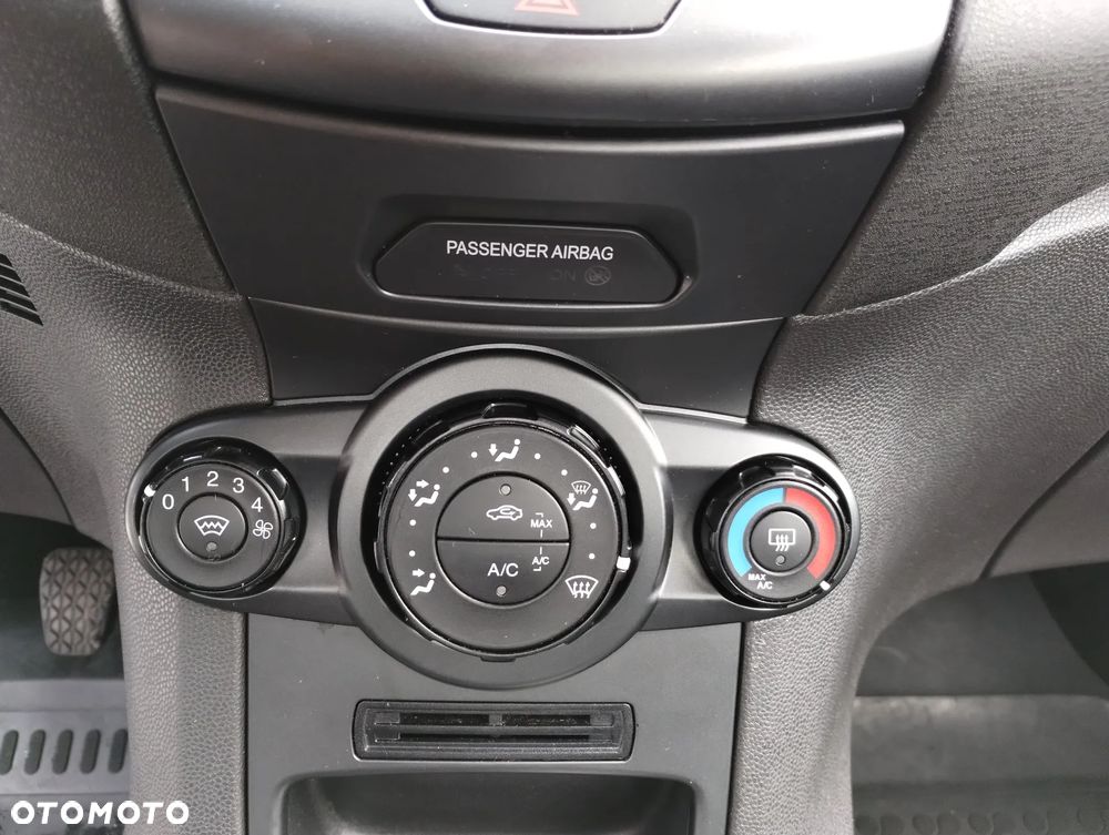 Ford Fiesta 1.4 Gold X - 27