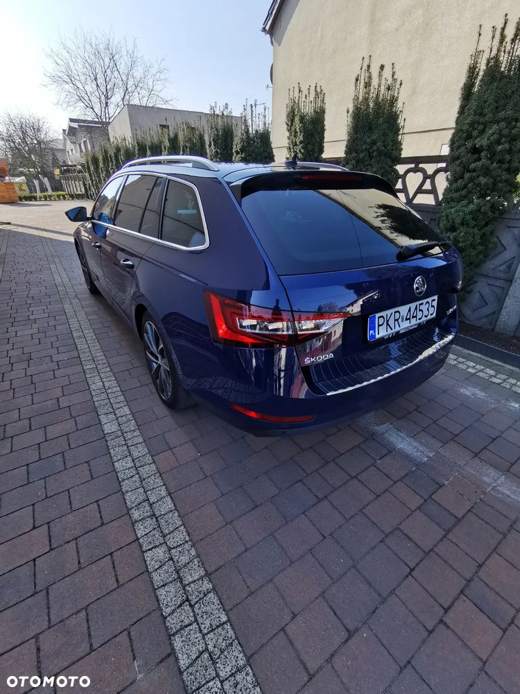 Skoda Superb 2.0 TDI L&K - 10