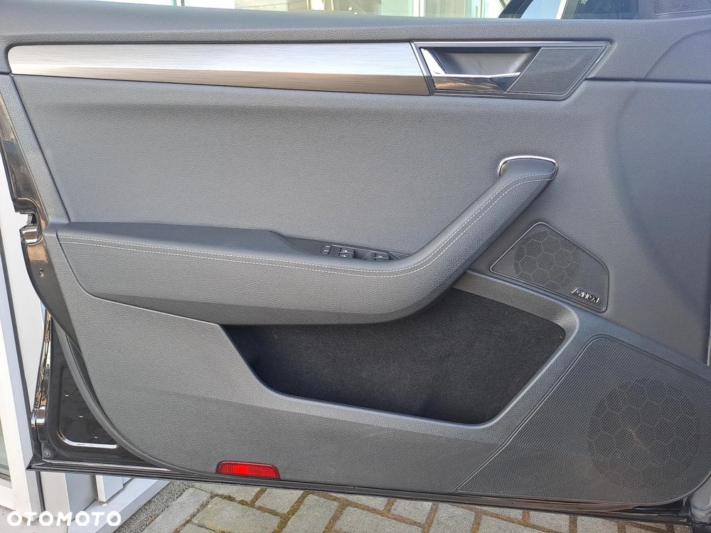 Skoda Superb 2.0 TDI SCR 4x4 Style DSG - 23