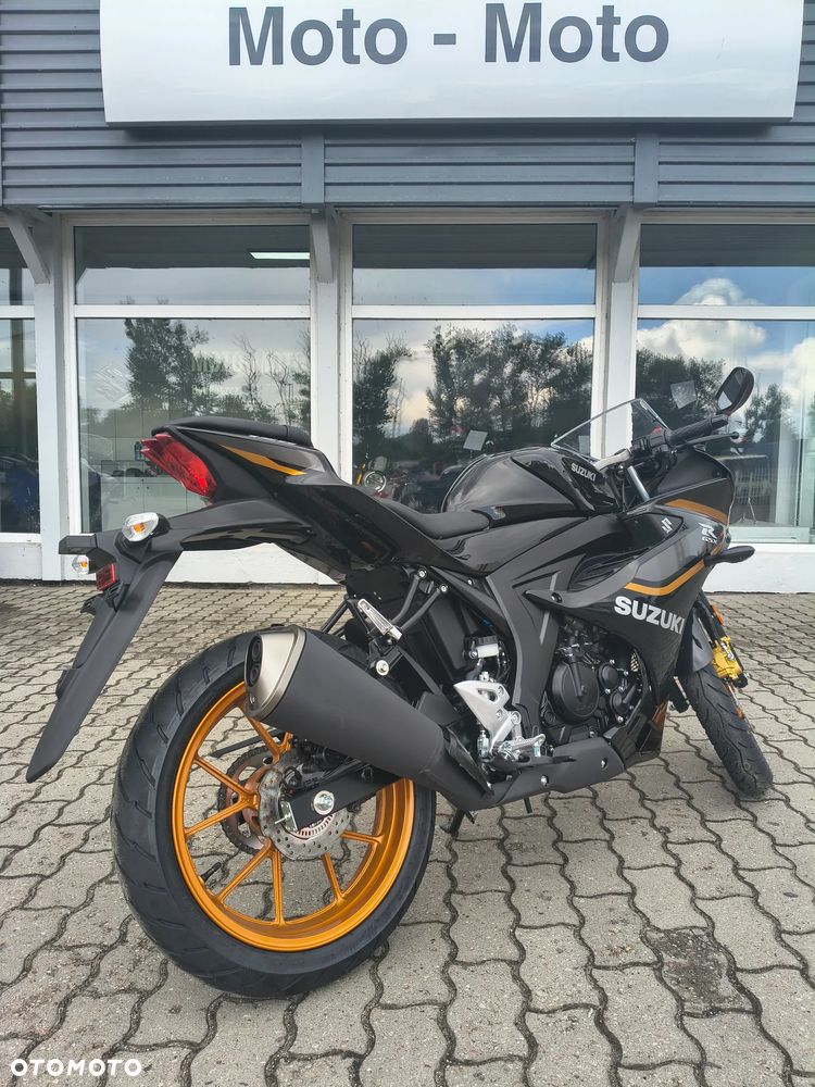Suzuki GSX-R - 4
