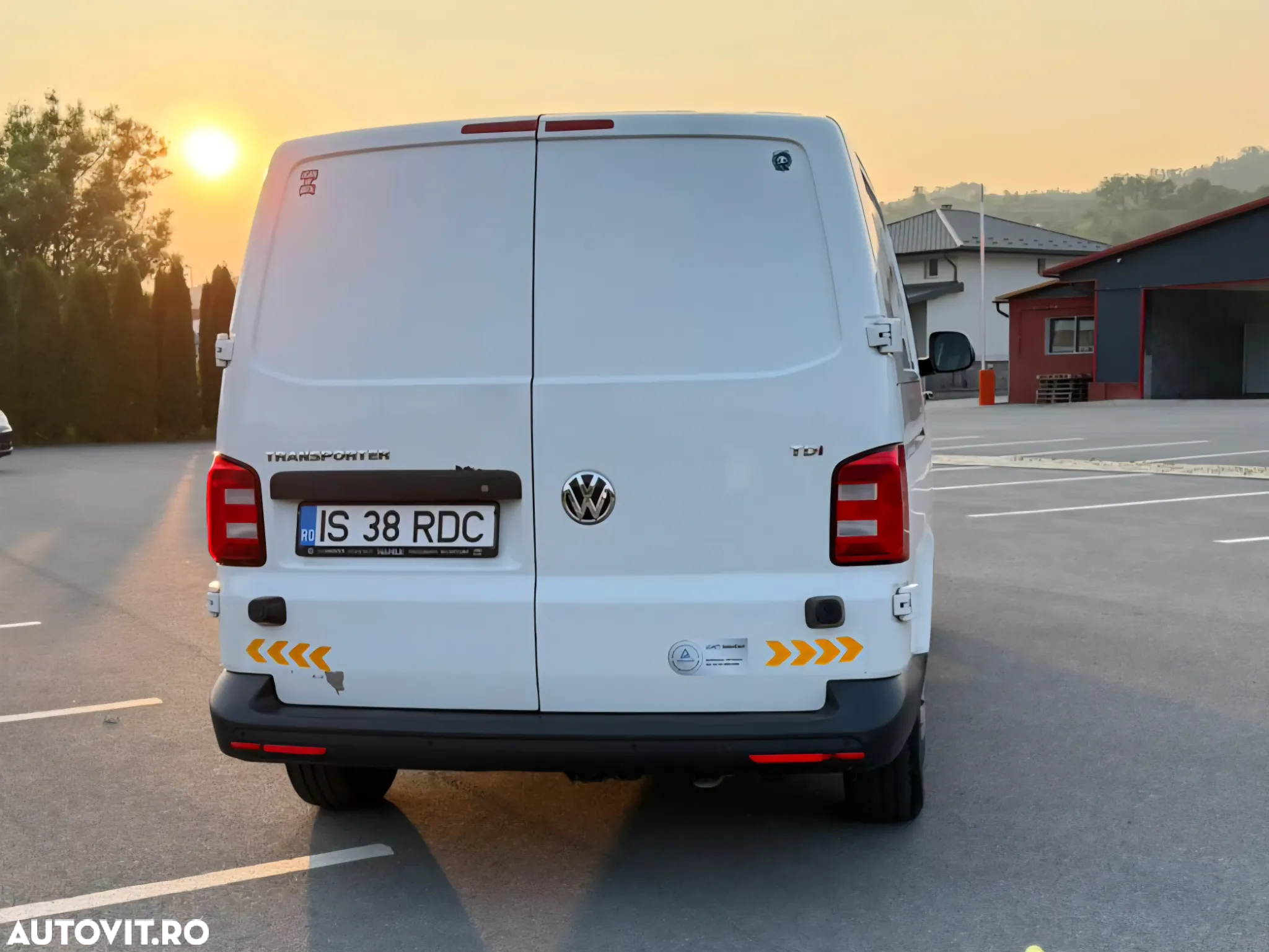 Volkswagen Transporter - 11