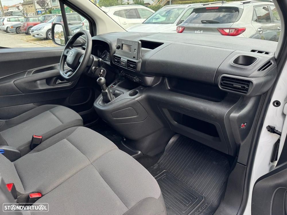 Toyota Proace 1.5D L1 Comfort - IVA DEDUTÍVEL - 13