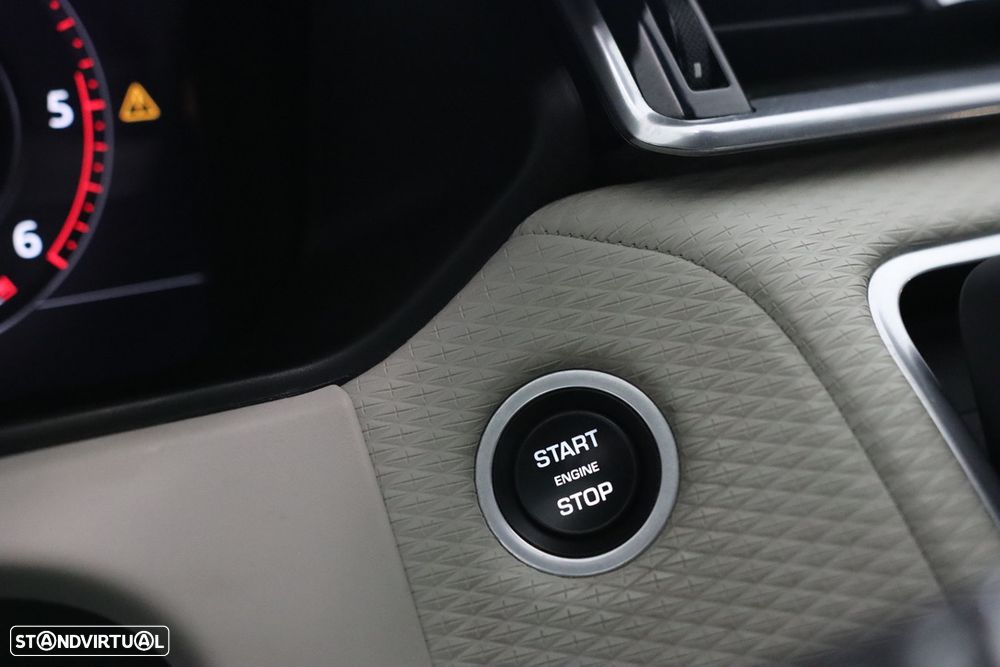 Land Rover Range Rover Velar 2.0 D R-Dynamic HSE - 26