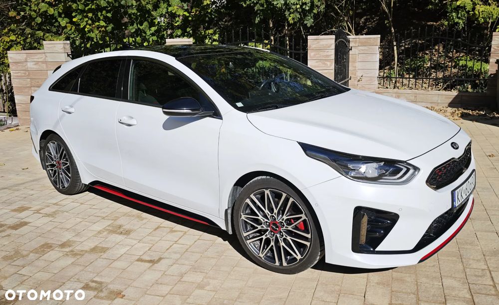 Kia ProCeed 1.6 T-GDI GT DCT - 12