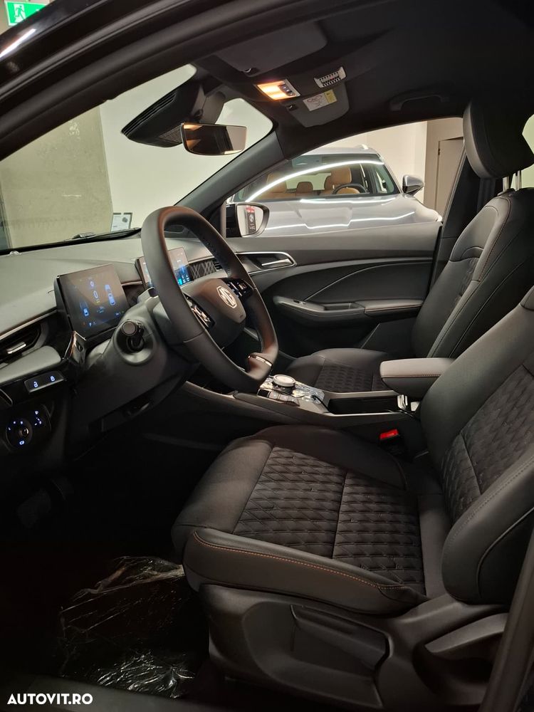 MG MG3 1.5 T GDI HEV Exclusive - 10