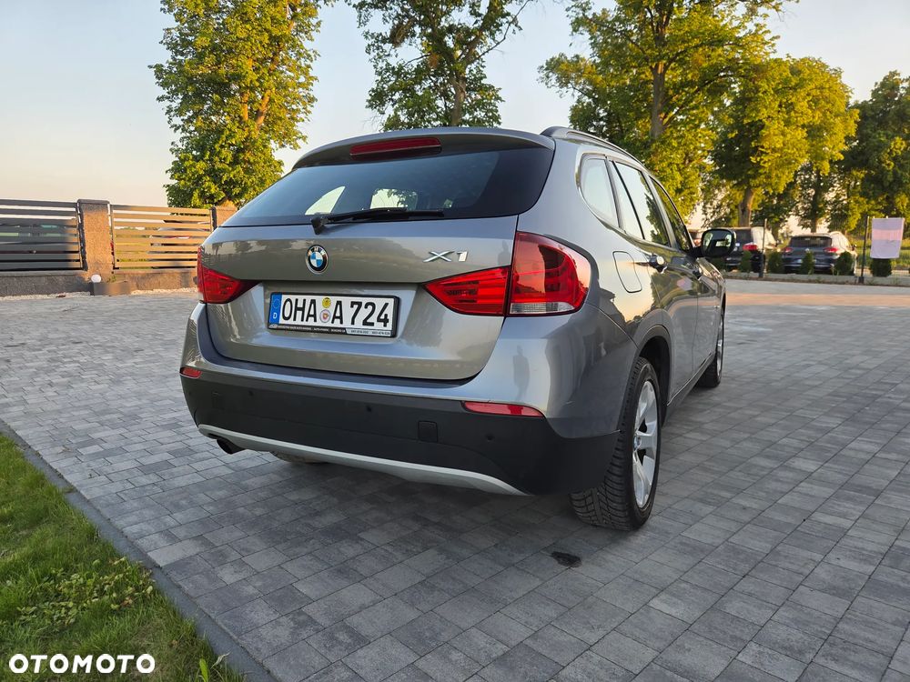 BMW X1 sDrive18i xLine - 8