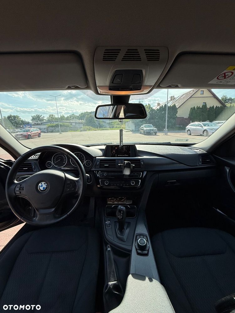 BMW Seria 3 318i Advantage - 15
