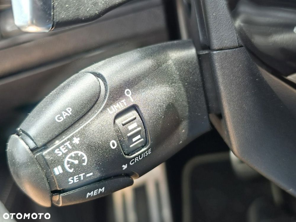 Peugeot 5008 1.6 PureTech GT Line S&S EAT8 - 30