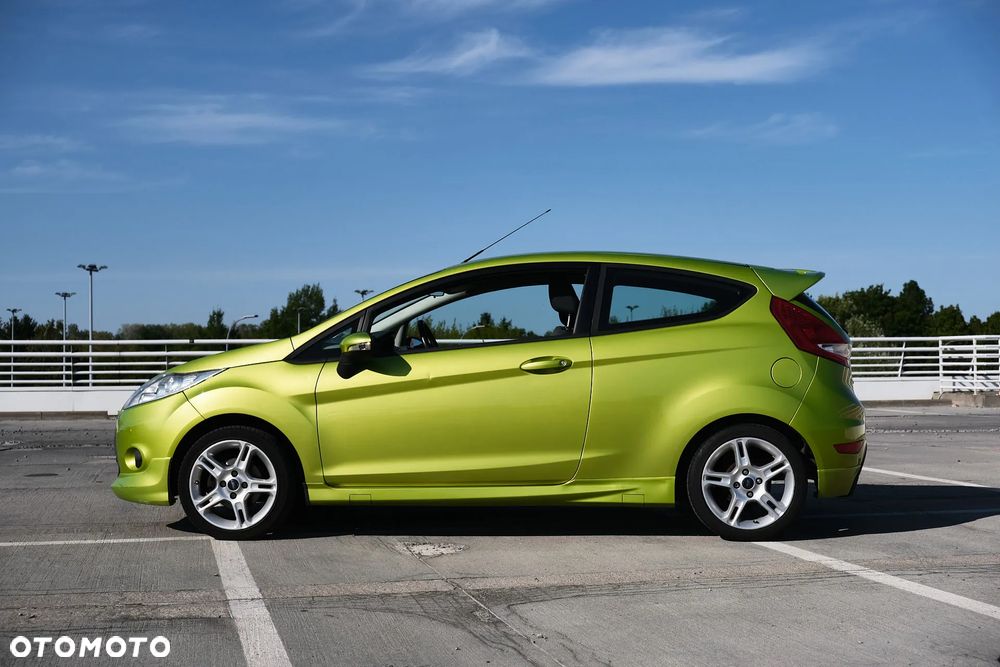 Ford Fiesta 1.6 Sport - 8