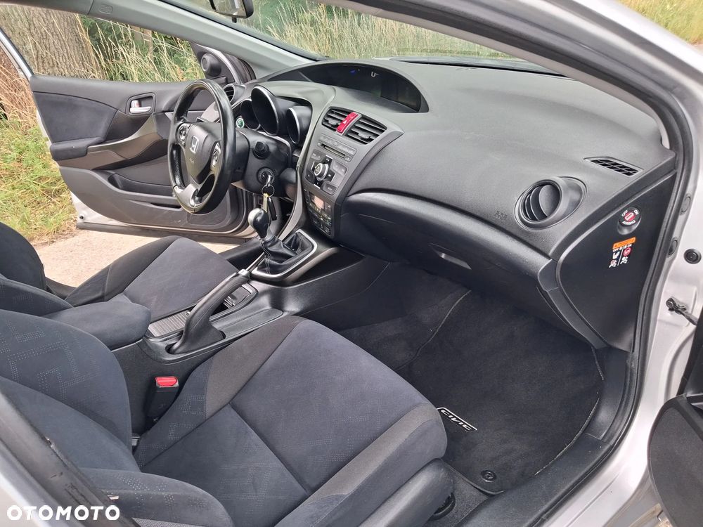 Honda Civic 1.6 i-DTEC Comfort Black Edition - 10