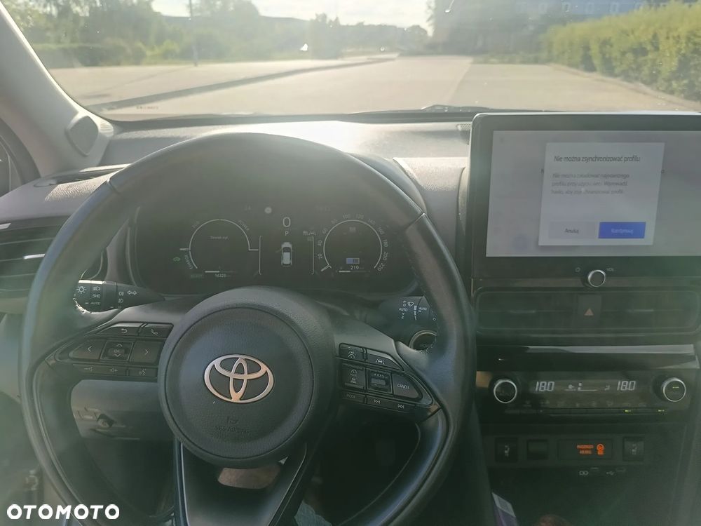 Toyota Yaris Cross - 3