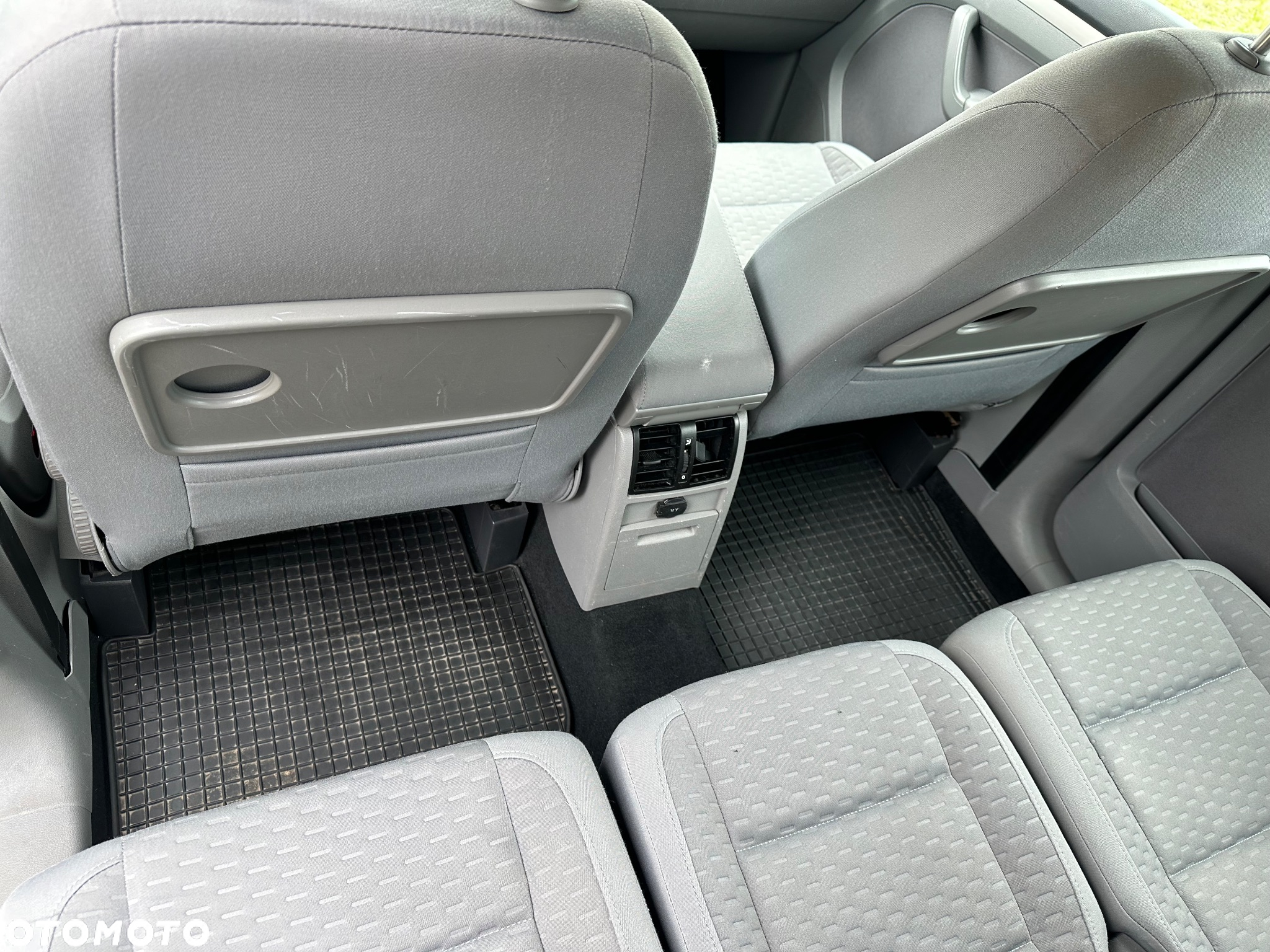 Volkswagen Touran 1.6 Trendline - 11