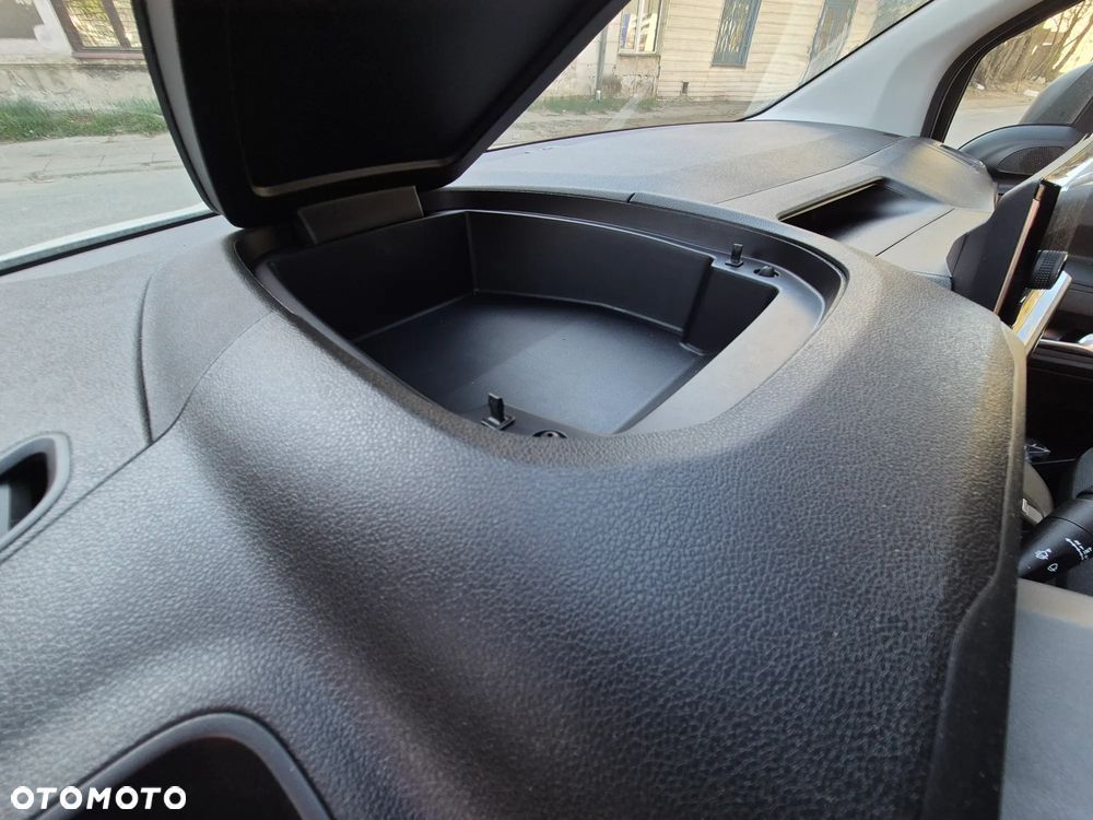 Citroën BERLINGO - 21