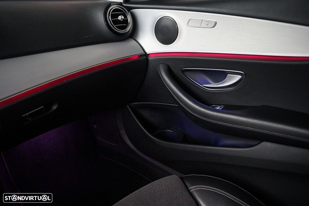 Mercedes-Benz E 300 de Avantgarde - 49