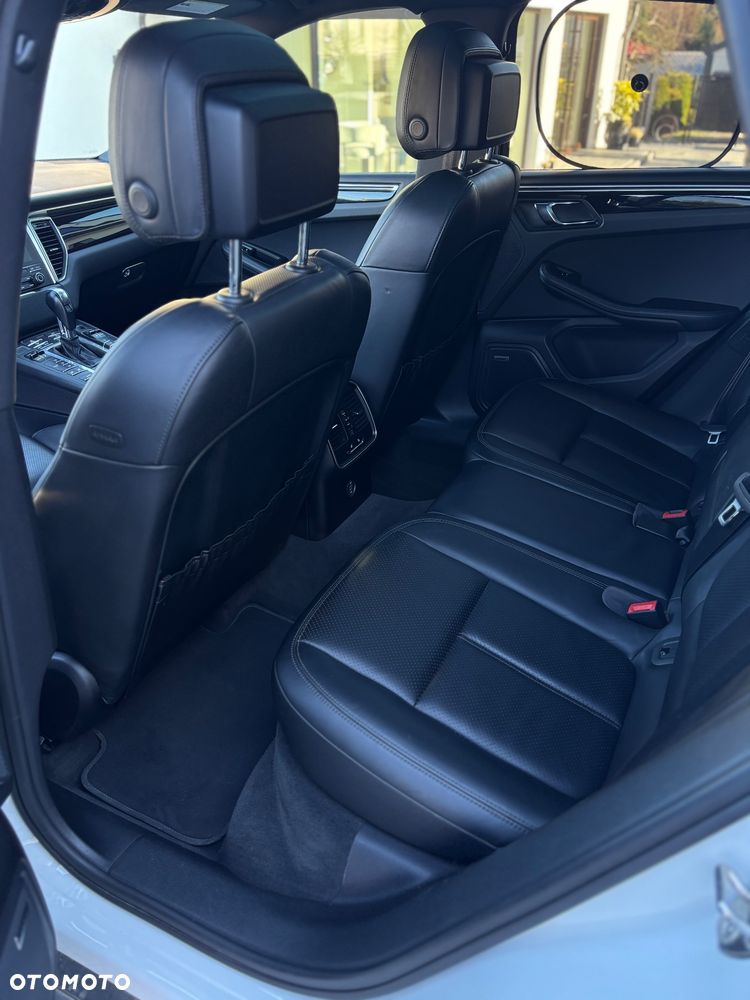 Porsche Macan Standard - 17
