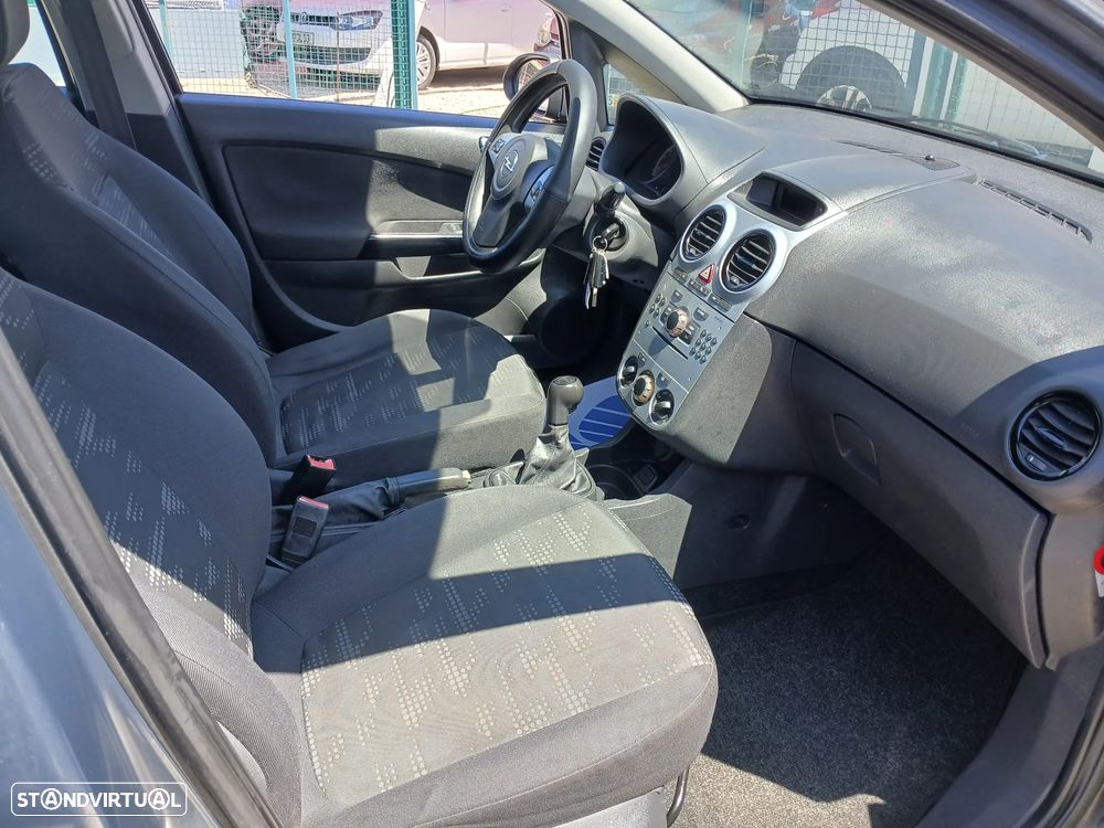 Opel Corsa 1.2 Enjoy - 21